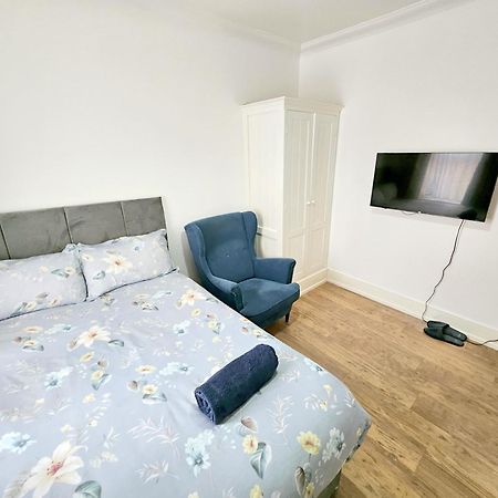 Luxury Guest House Лондон Екстериор снимка