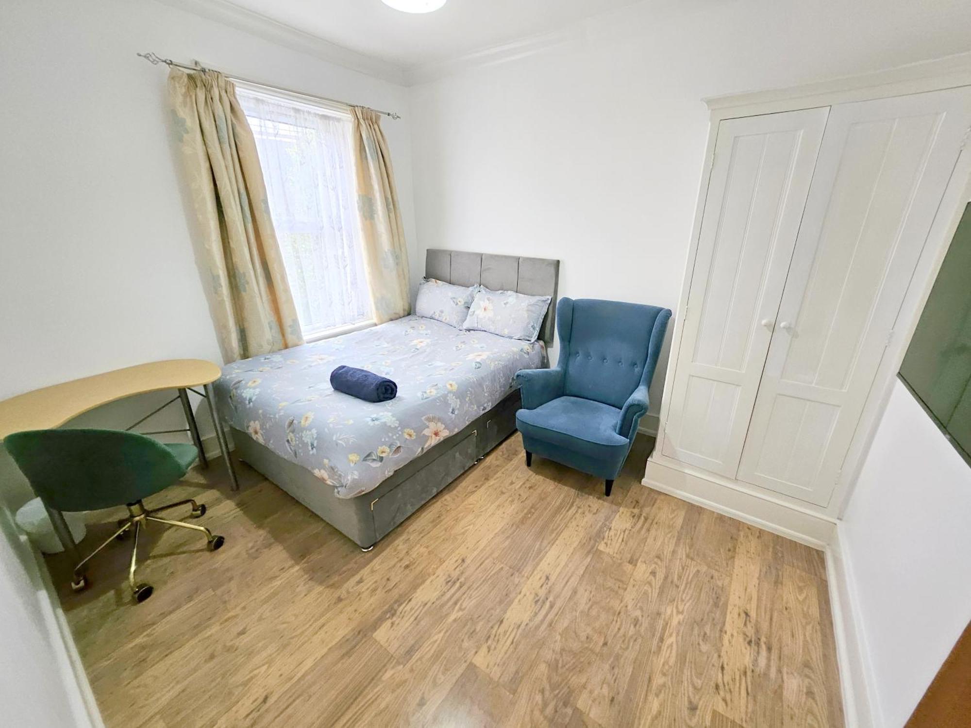 Luxury Guest House Лондон Екстериор снимка